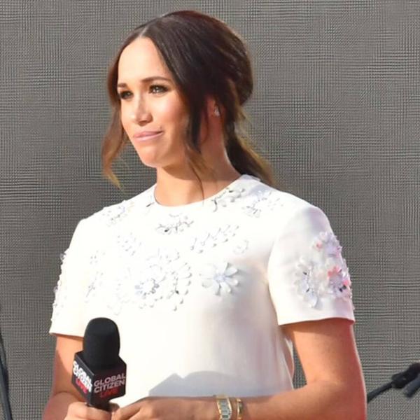 La confessione di Meghan Markle nel suo nuovo podcast: “Archie stava per morire”