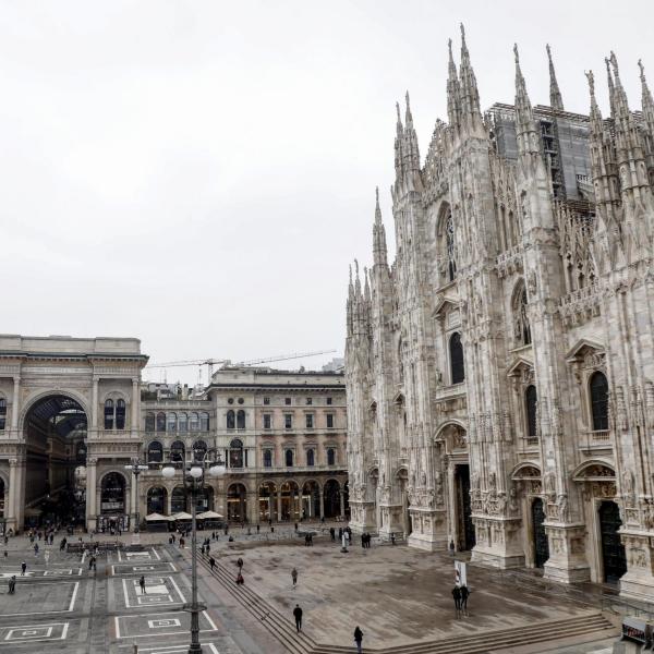 MFW, Moncler festeggia 70 anni in Piazza Duomo