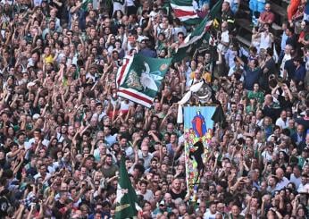 Palio di Siena 16 agosto 2023, vince il cavallo scosso dell’Oca