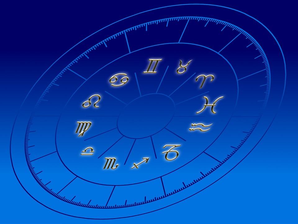 Oroscopo oggi 17 aprile 2023: Scorpione resiliente, gli astri sorridono a Toro e Leone