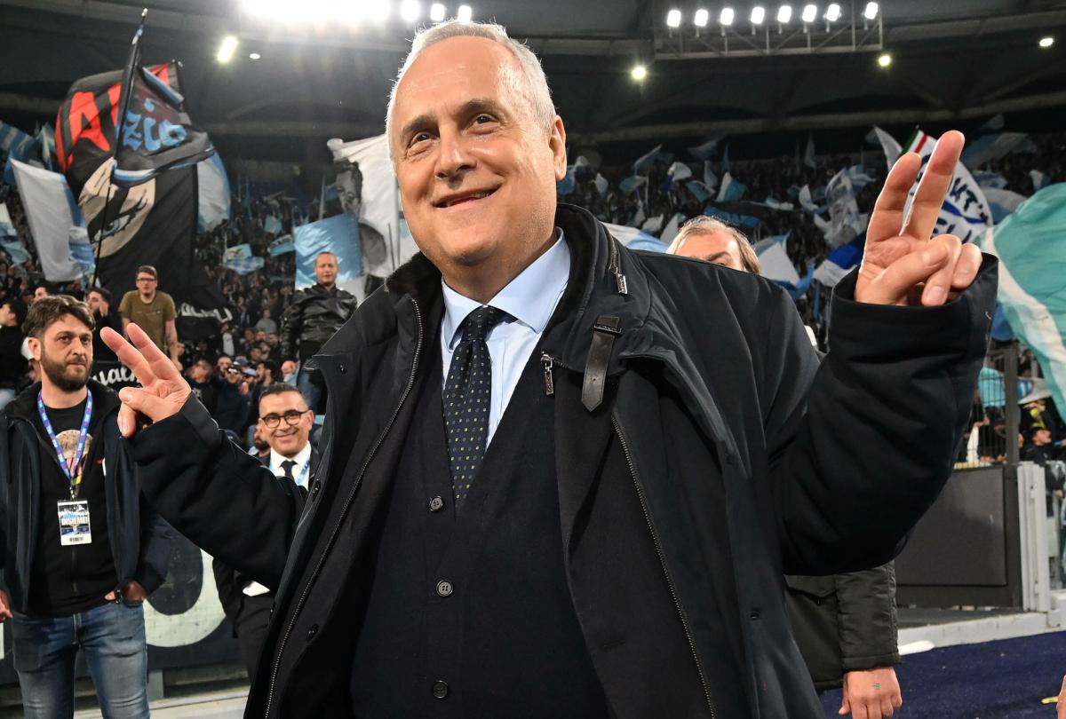 Lazio, Lotito e Sarri ai ferri corti? Il presidente: “Non seguo la squadra da giorni. Il tecnico? Mica l’ho sentito! Con la Lazio matrimonio indissolubile”