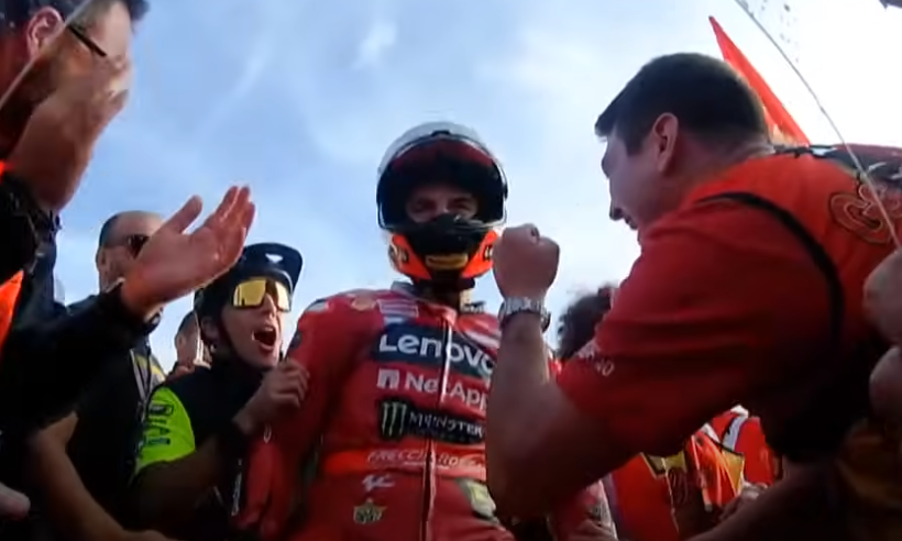 Quanto guadagna Pecco Bagnaia? Lo stipendio del motociclista dopo la vittoria del Mondiale