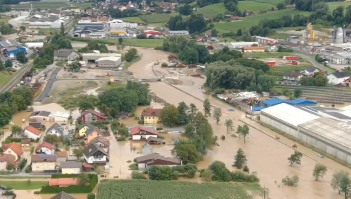 Inondazioni in Slovenia, il governo: “È il peggior disastro natural…