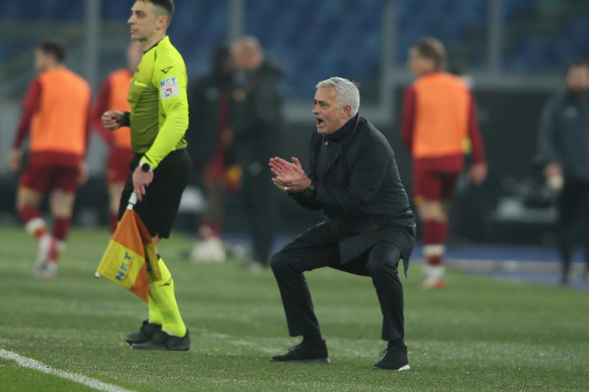 Roma, due giornate a Mourinho: squalifica anche per Tiago Pinto