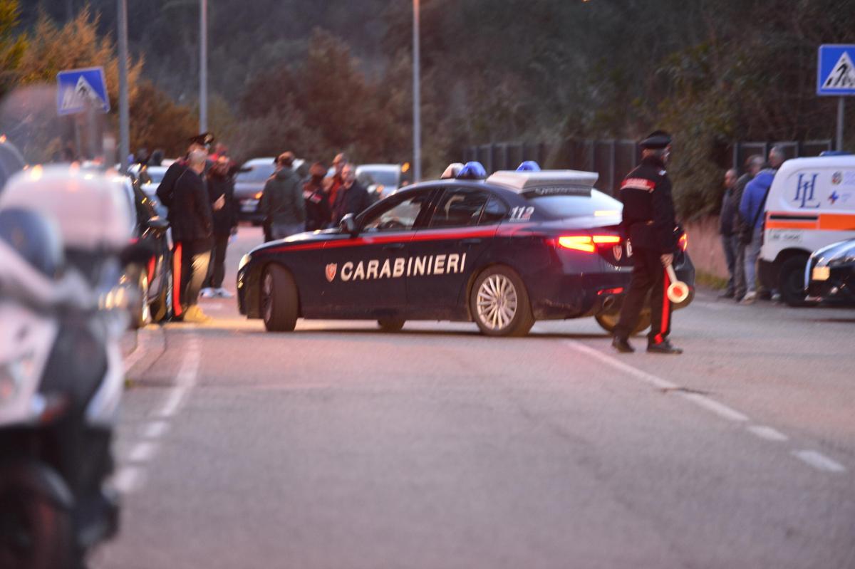 Alessandria, ragazza minaccia di lanciarsi dal ponte: carabiniere l…