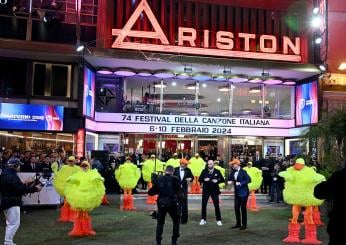 Sanremo 2024, pubblicità occulta di Amadeus con la frase “Don’t worry be happy”? Fiorello interviene: “L’inglese manco lo sa!”