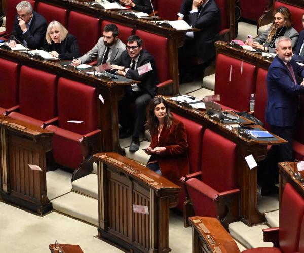 Manovra, oggi l’ok del Senato: epopea della contestata terza finanziaria del governo Meloni