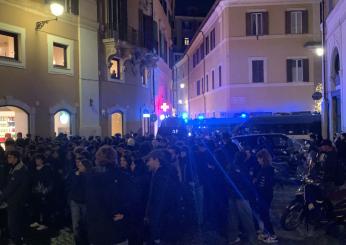 Roma, protesta degli studenti davanti a Montecitorio: tensione e scontri con la polizia | FOTO E VIDEO