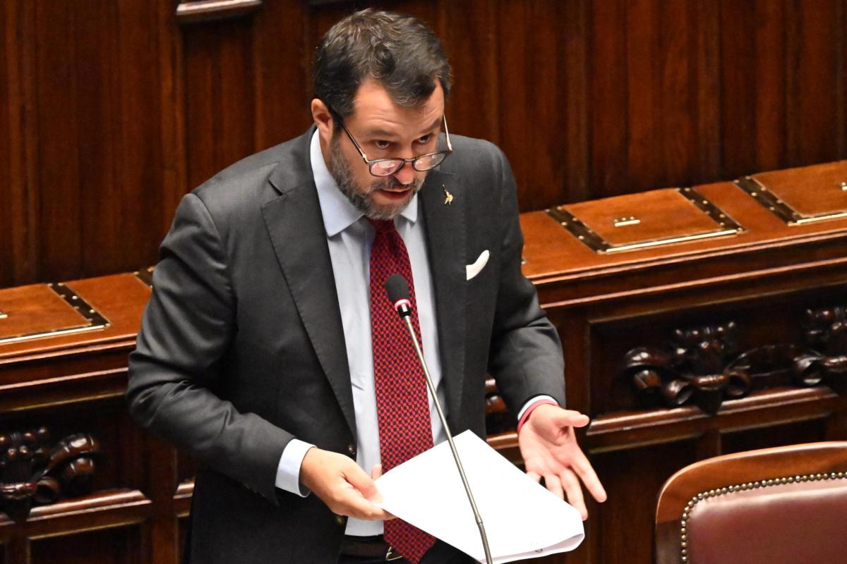 Mezzi pesanti al Brennero, Salvini alla Camera: “Atto di arroganza …