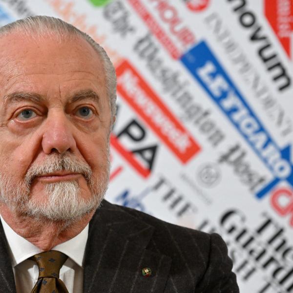 De Laurentiis annuncia una serie tv sul Napoli: “Ne ho parlato con la CBS ma prima vinciamo lo scudetto”