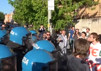 Tensioni tra la Polizia e manifestanti pro-Palestina alla Sapienza dopo l’intervento del Presidente Mattarella | VIDEO