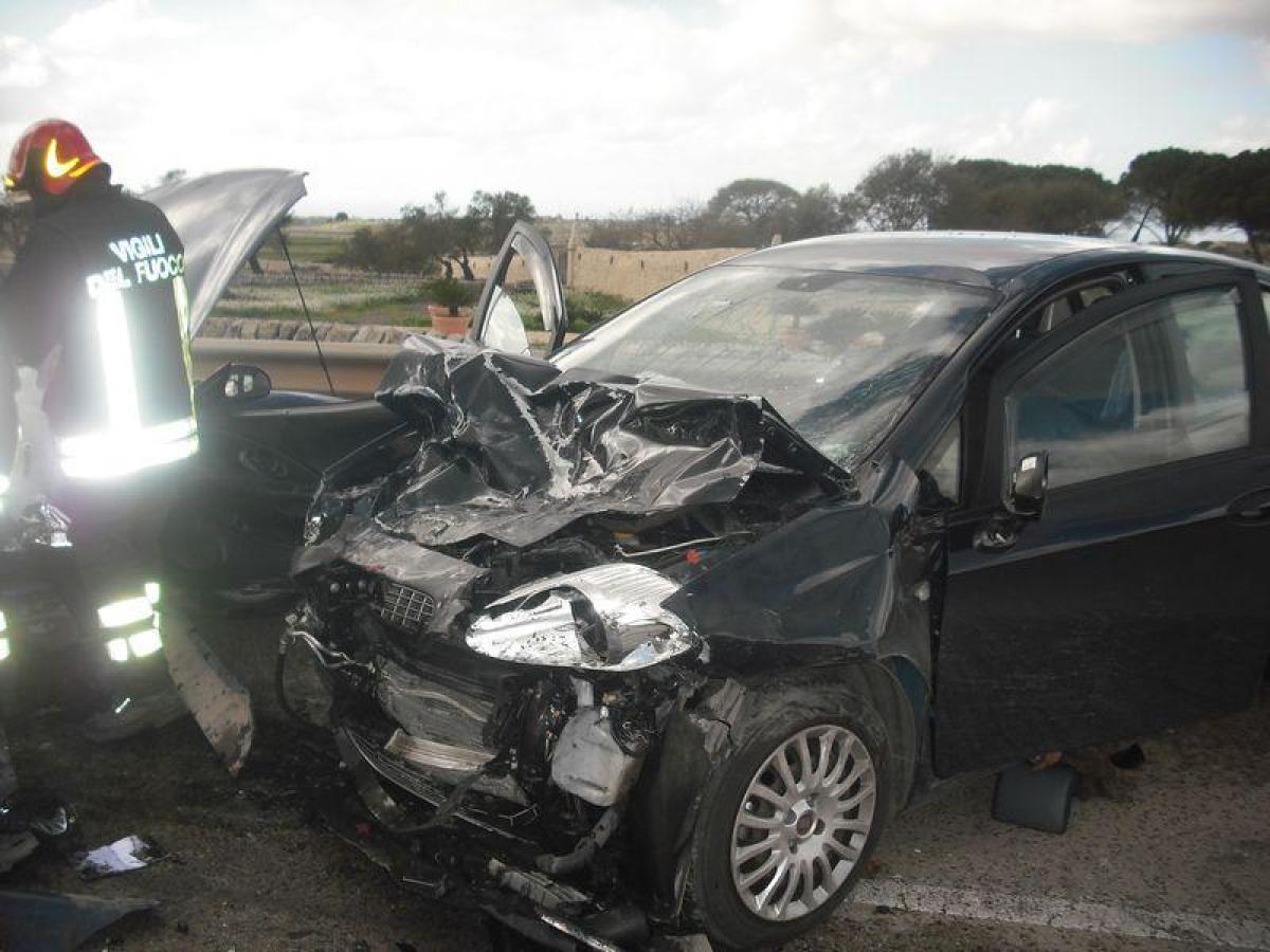 Ragusa, grave incidente stradale sulla Statale 194: 11 persone in o…