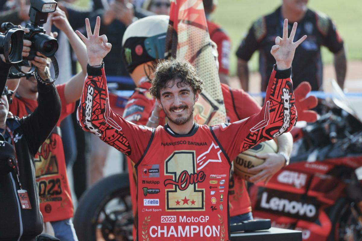 Moto GP, Valencia: trionfo Bagnaia, è ancora Campione del Mondo