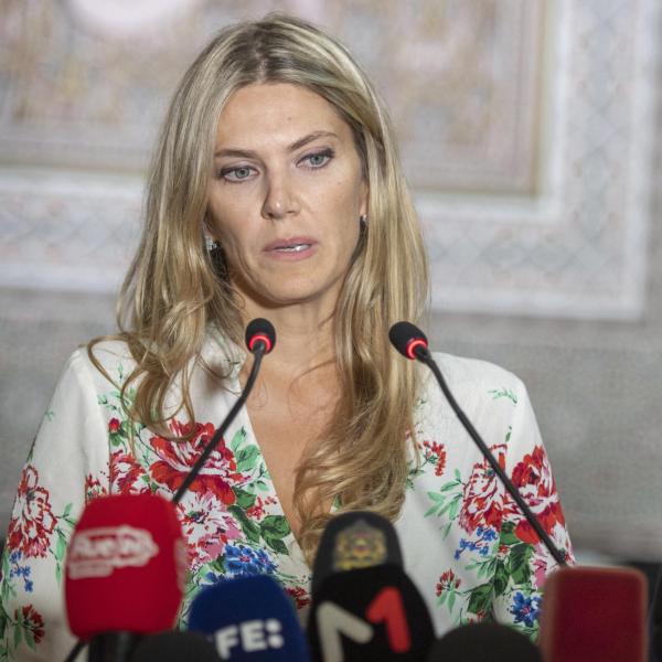 Gli avvocati di Eva Kaili denunciano: “Sottoposta a tortura in carc…