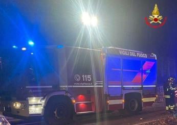 Roma, incidente sulla via Casilina tra Colleferro e Anagni: auto rubata si ribalta e prende fuoco, due morti e un ferito grave