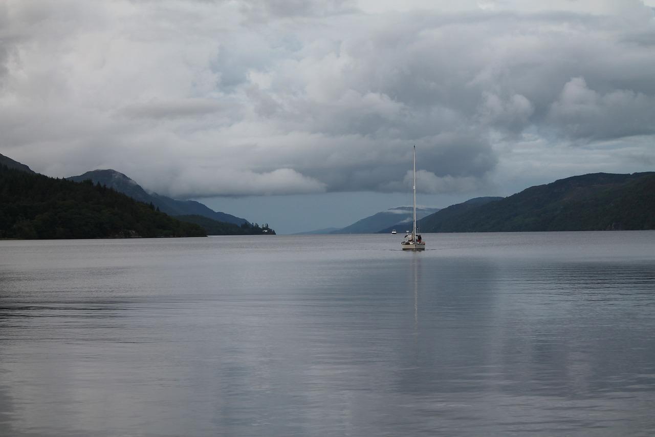 Lago di Loch Ness: quanto è profondo, dove si trova e qual è la leggenda del mostro?