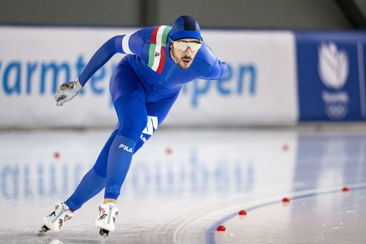 Speed skating, Davide Ghiotto campione del mondo nei 10000m