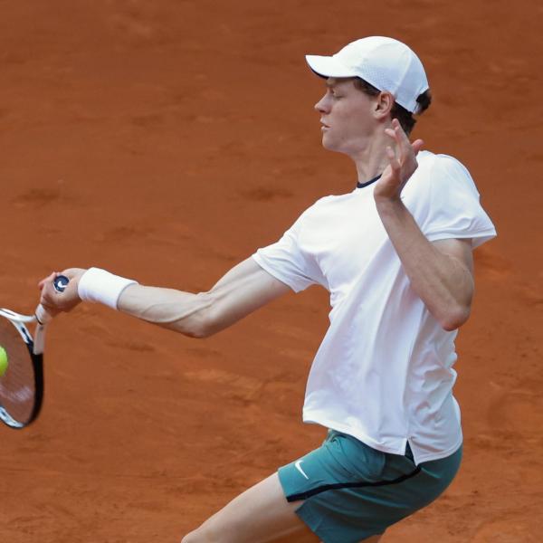 ATP Madrid 2024, Sinner annuncia il ritiro dal torneo: non giocherà contro Aliassime