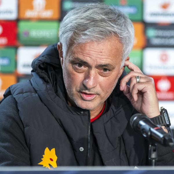 Roma-Sheriff Tiraspol, Mourinho: “Idee chiare sul mio futuro. Renato Sanches gioca”