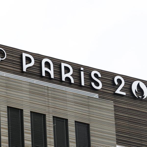 Parigi 2024, presentata la Torcia Olimpica: tutti i dettagli sul simbolo delle Olimpiadi