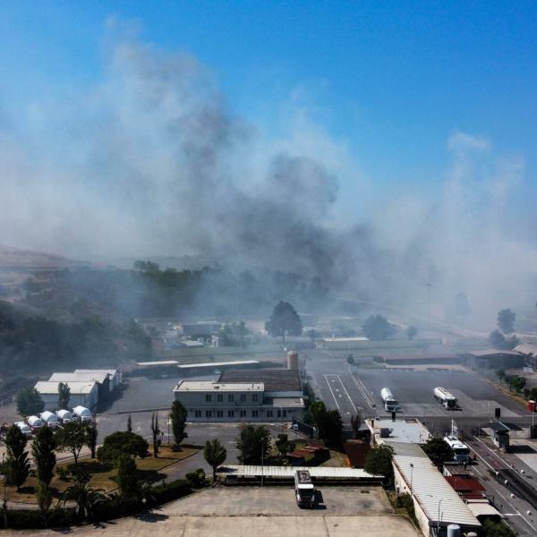 Incendio Malagrotta, Diaco (M5S): “Roma non è limpida nella gestione dei rifiuti. Non crediamo alle coincidenze”. Sul termovalorizzatore invece…