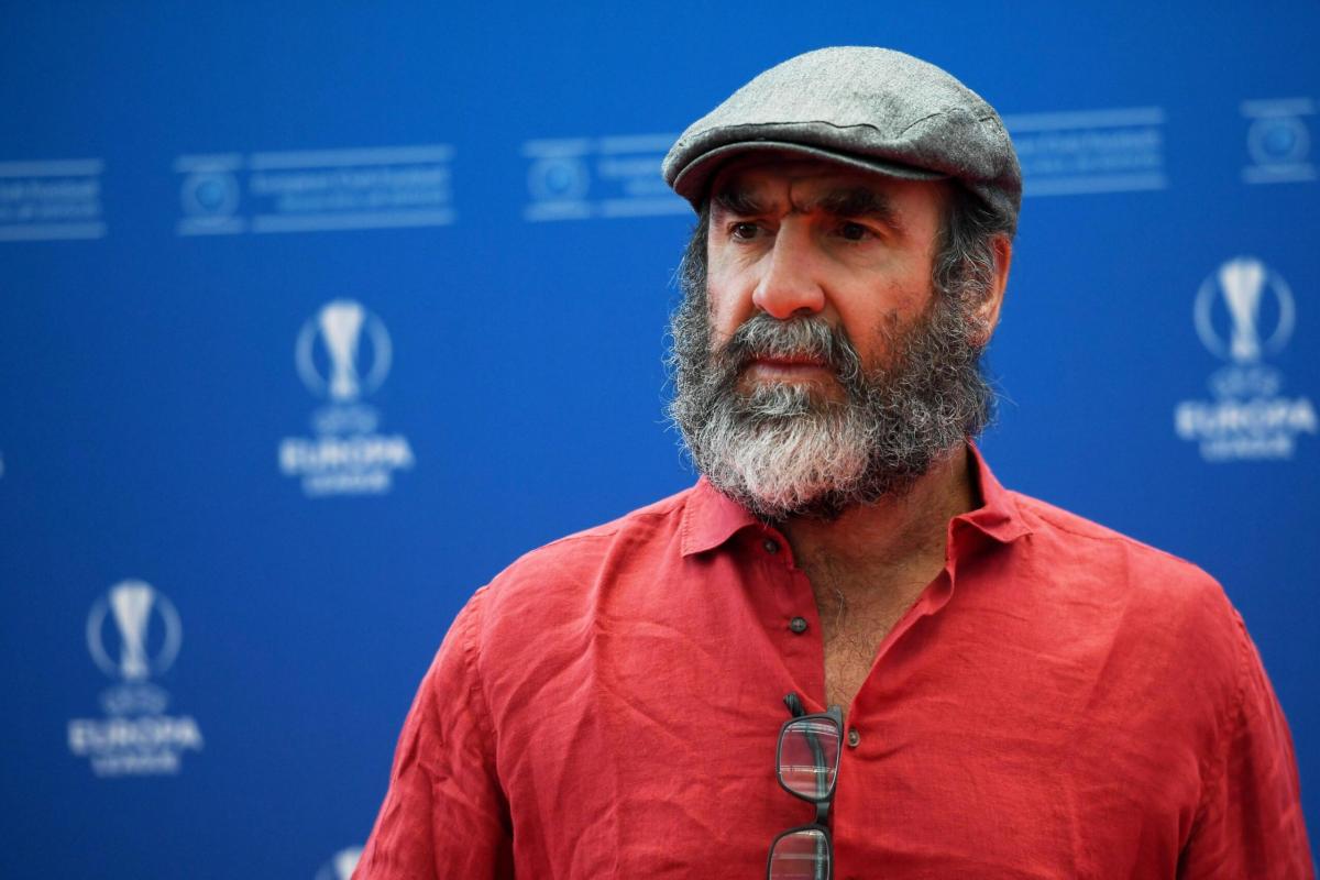 Londra, Cantona porta a passeggio una capra: il video dell’intervista diventa virale