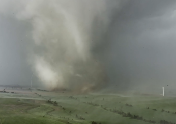 Usa, tornado mortale in Iowa: bilancio vittime imprecisato, danni a strade ed abitazioni