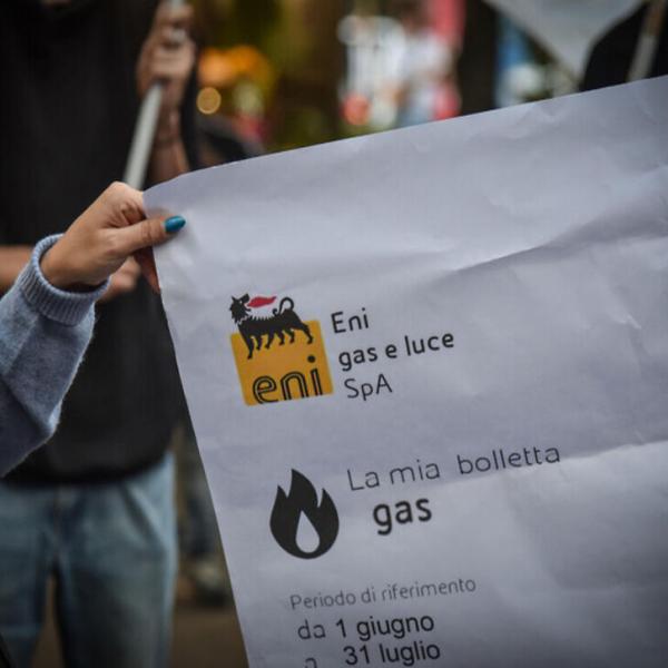 Bonus luce e gas, anticipo al 15 novembre 2023 tax credit: ecco quali imposte si possono compensare