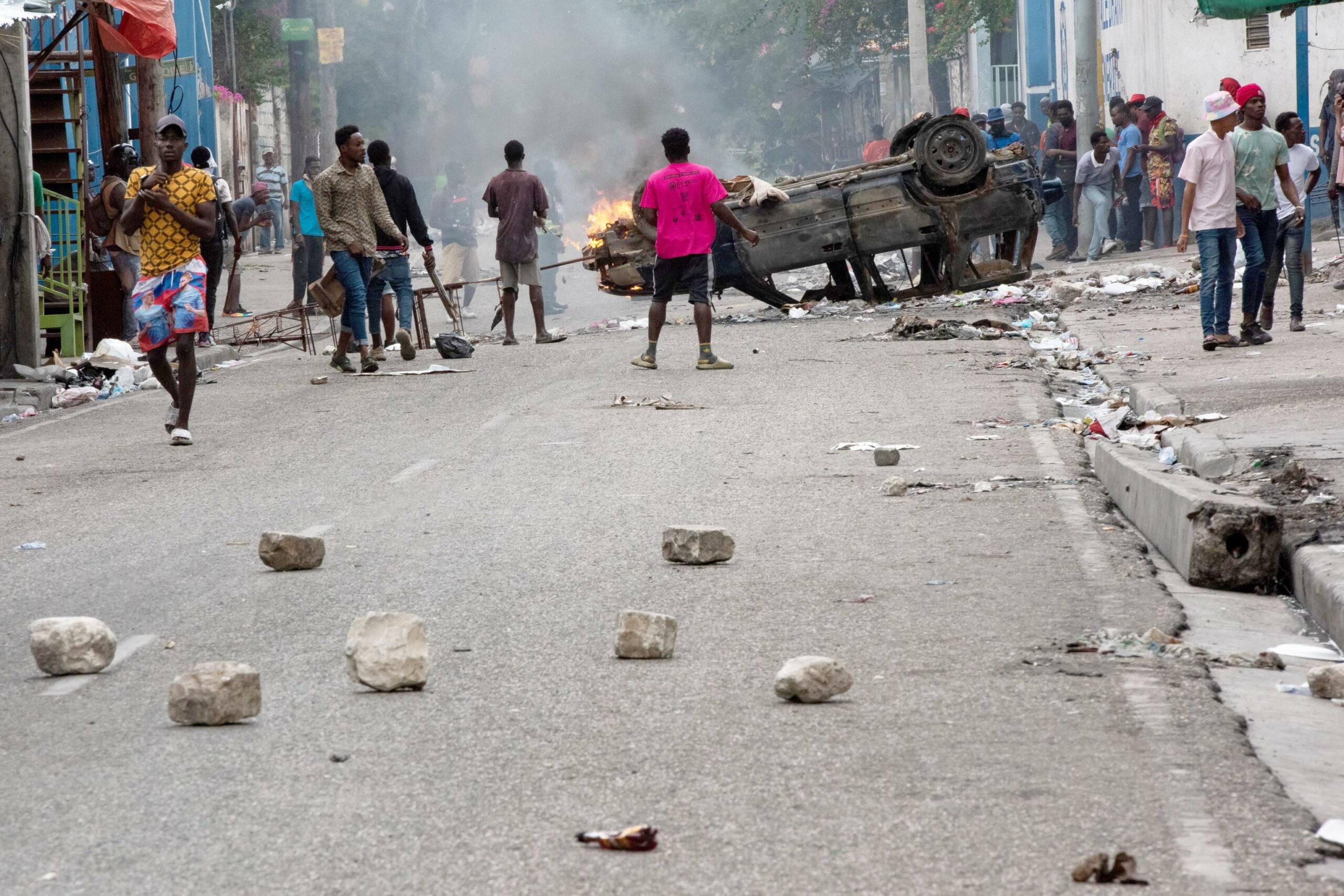 Haiti, proteste per chiedere le dimissioni del premier Ariel Henry: almeno 5 morti