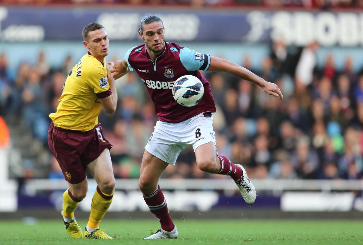 Folle serata tra le strade di Londra: l’ex Liverpool Andy Carroll scatena una rissa | VIDEO