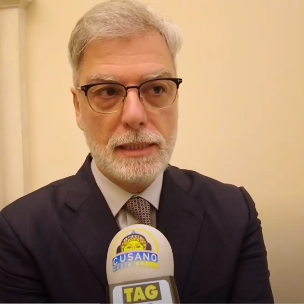 Ddl Beneficenza, Mollicone (FdI): “Caso Ferragni-Balocco come elefante nella stanza, necessario tutelare i consumatori” | VIDEO