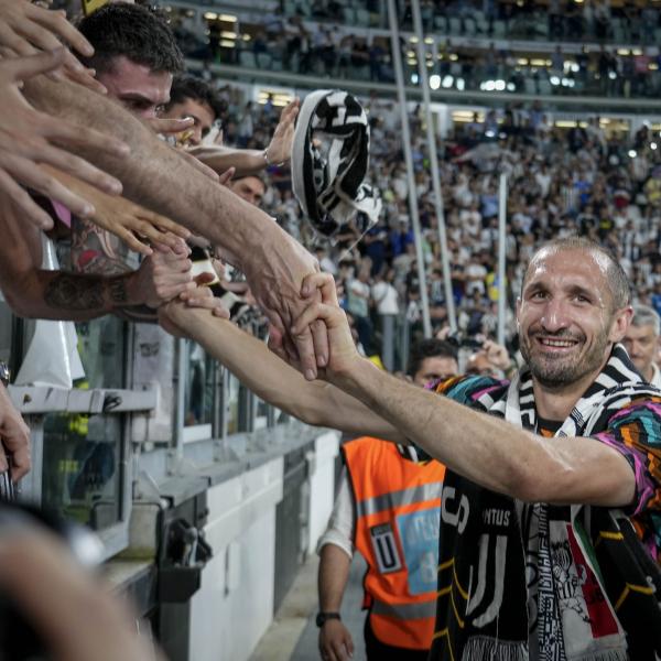 Juventus-Lazio 2-2, biancocelesti in Europa League e saluto a Chiellini e Dybala