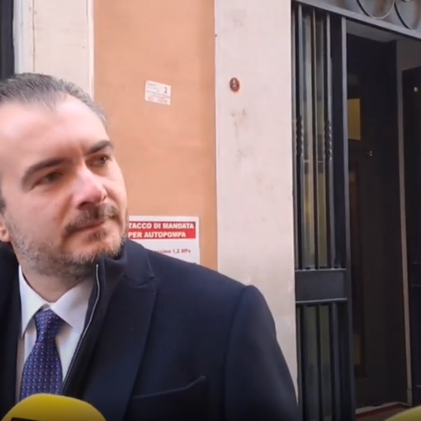 Ilaria Salis, Molinari (Lega): “Non politicizziamo”. Silvestri (M5S): “Grave il ritardo del governo” | VIDEO