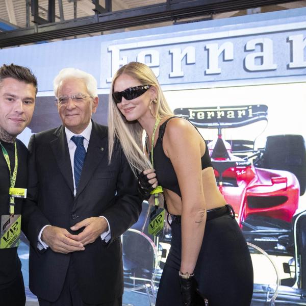 Sergio Mattarella, il selfie con i Ferragnez all’autodromo di Monza scatena le polemiche