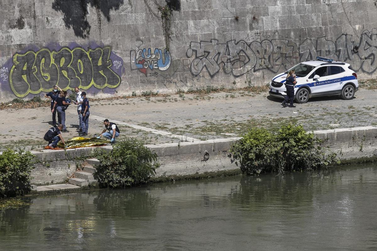 Roma, trovato nel Tevere il cadavere di un 29enne: si tratta di Nic…