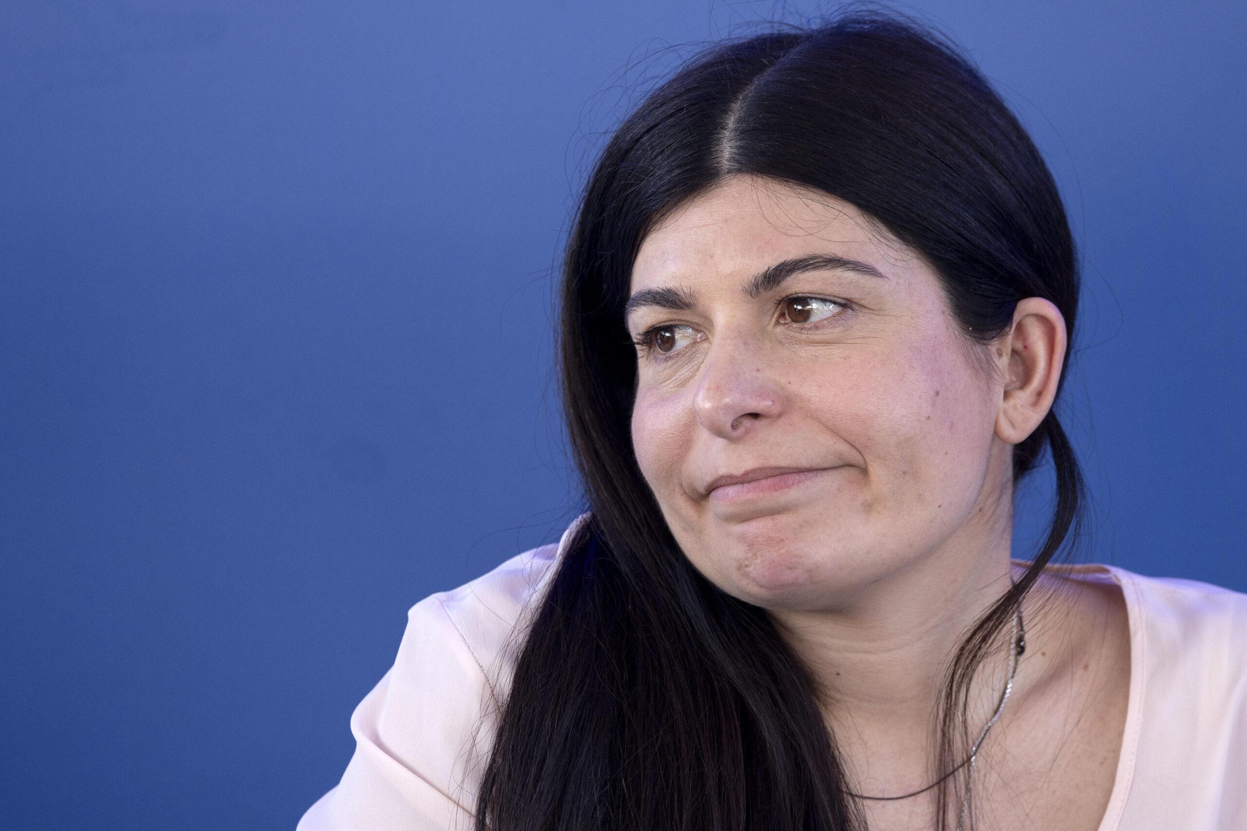 Chiara Colosimo è incinta. La presidente della commissione antimafia: “Ragazze, la maternità non deve limitarvi”