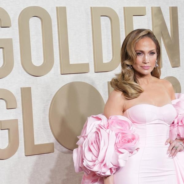 Jennifer Lopez, il flop del tour impone un cambio nome dello spettacolo e cancellazioni di date