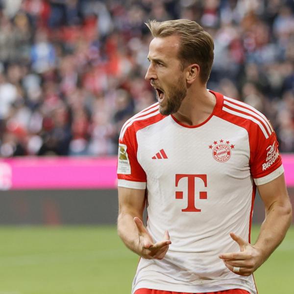 Il Bayern Monaco forza 8 grazie alla tripletta di Harry Kane e il ritorno di Neur