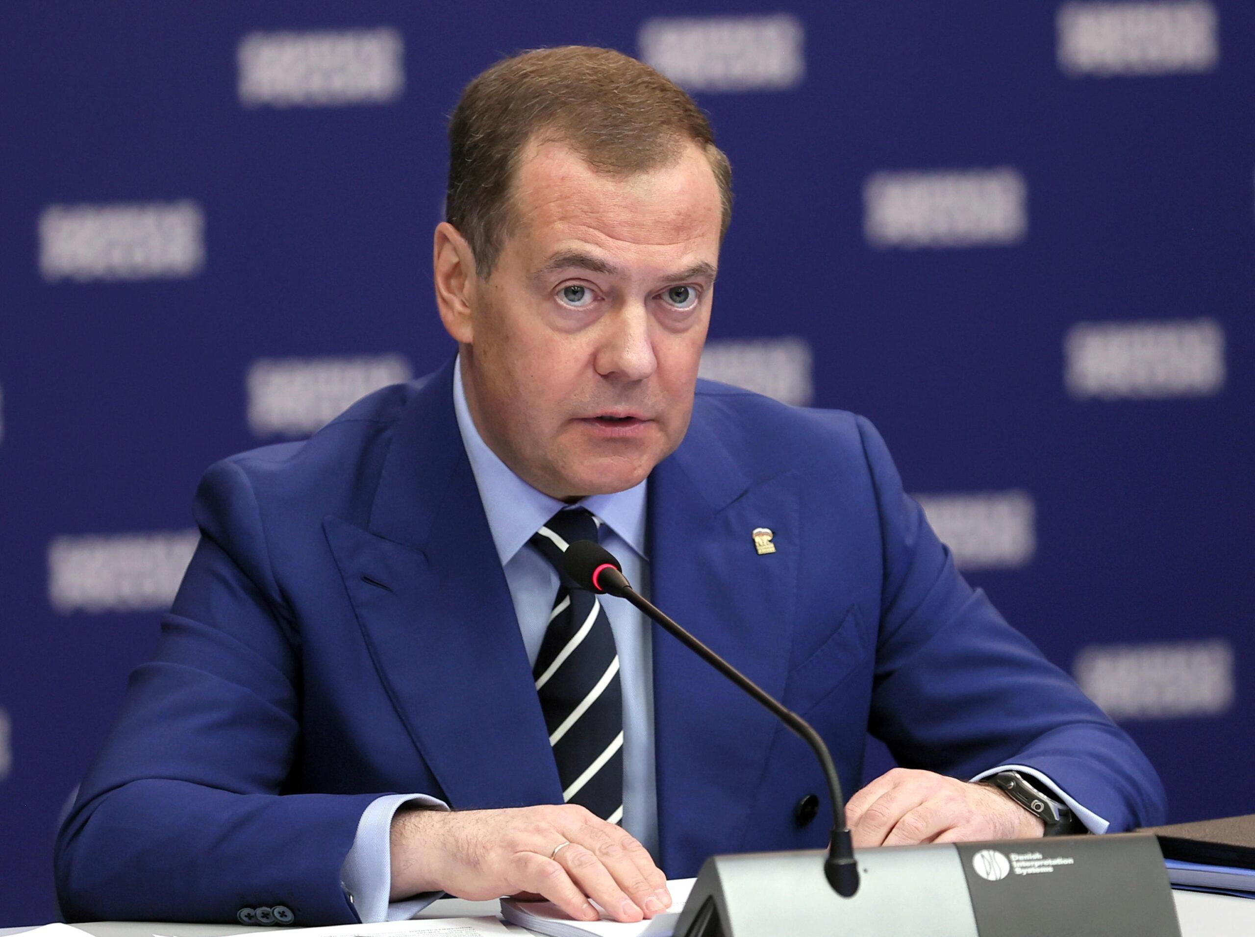 Medvedev: “L’Ucraina non interessa a nessuno, sparirà”