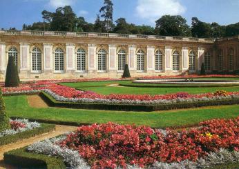 Versailles, allarme bomba in Francia: nuova evacuazione per motivi …