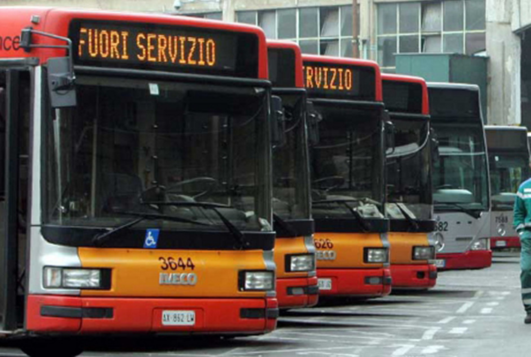 25 marzo giornata di scioperi: stop scuola e trasporti. Cortei per il clima