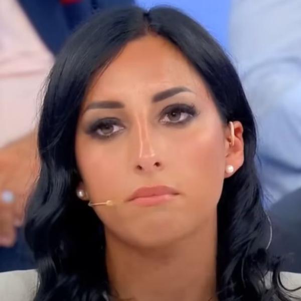 Francesca Sorrentino è la nuova tronista di Uomini e donne, dopo l’esperienza a Temptation Island