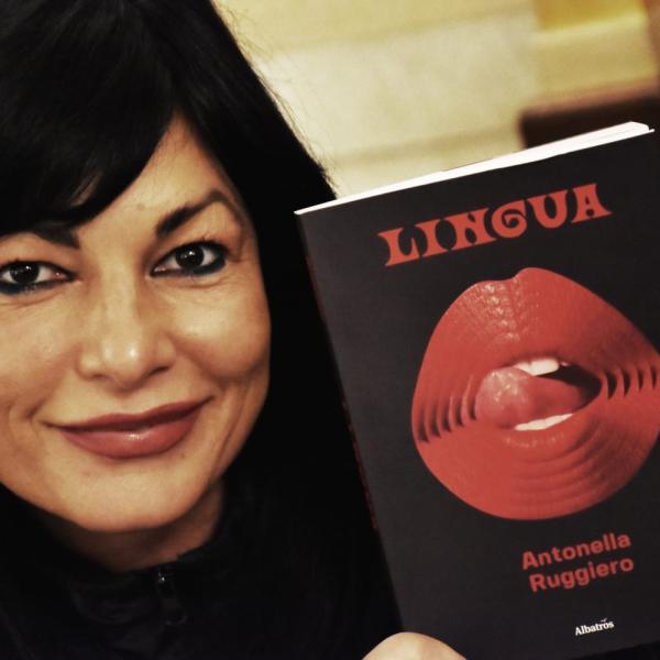 Antonella Ruggiero e il suo libro “Lingua” che sta facendo parlare di sé