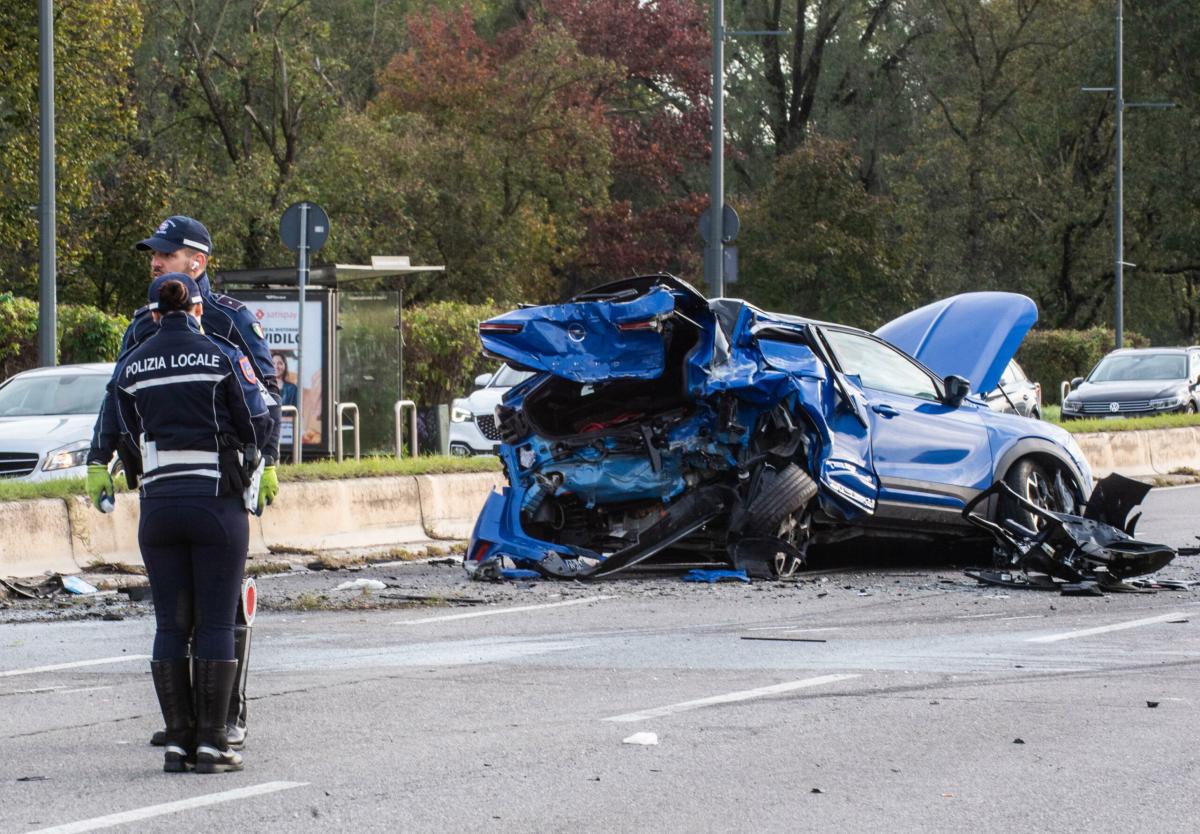 Gorizia, drammatico incidente a Monfalcone: scontro tra due auto, u…