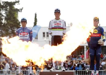 Parigi-Roubaix, Chiappucci: “Van der Poel e Alpecin a una velocità impossibile. Sicurezza? Serve equilibrio con la tecnologia”