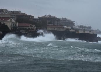 Allerta meteo gialla e arancione: in molte regioni vento e piogge