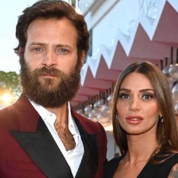 Chi è la fidanzata di Alessandro Borghi, Irene Forti e quanti figli hanno?