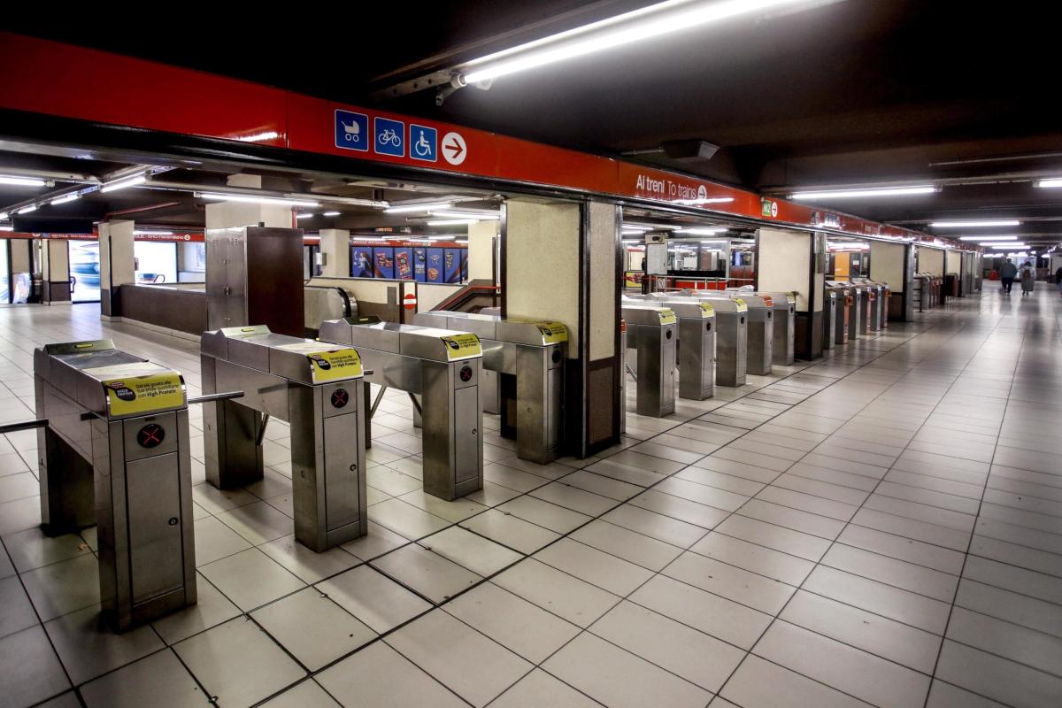 Metro Milano bloccata per tentato suicidio, quando riapre la linea …