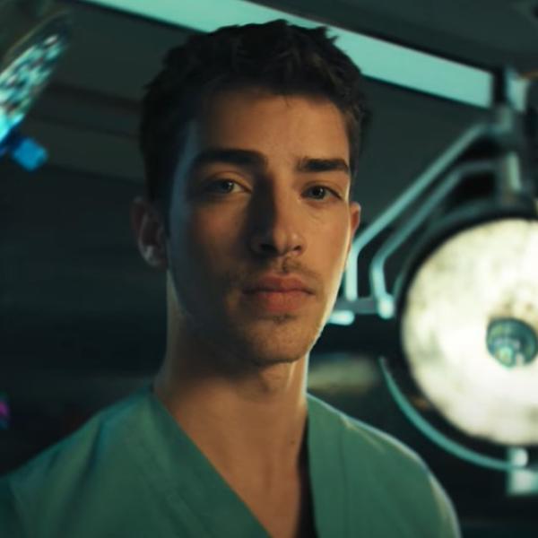 “Respira”, quando esce? Cast, trama e trailer della nuova serie medical spagnola di Netflix con Manu Rios