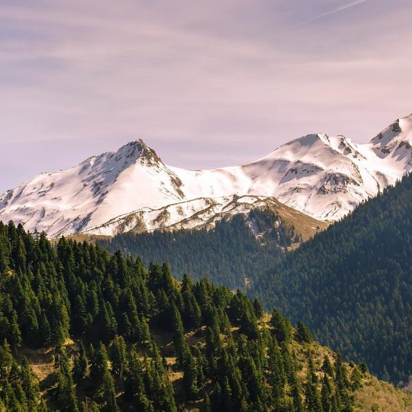 Chi è l’alpinista italiano morto dopo essere precipitato dalle Pyramides Calcaires? La tragedia sul versante del Monte Bianco